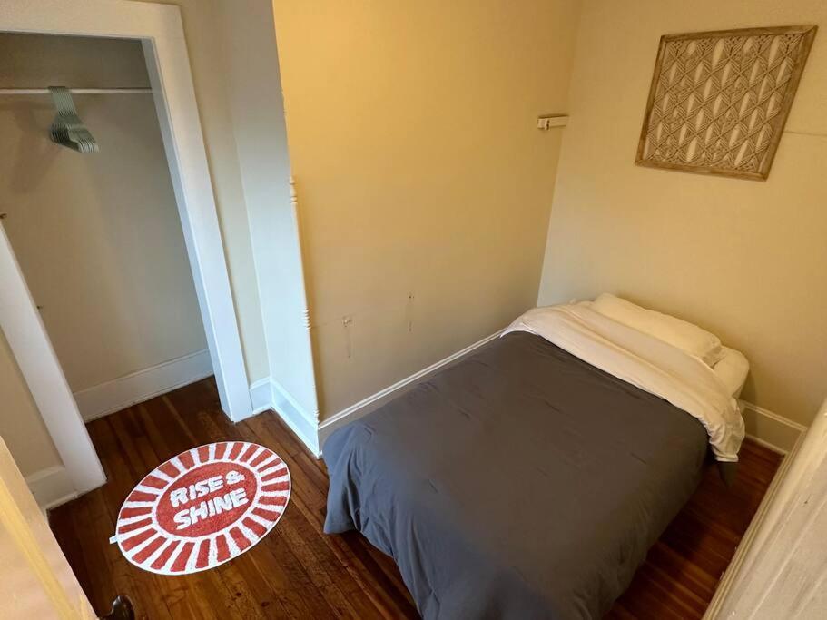 The Yellow Door 3-Bedroom Downtown Near Vt&Ru Radford Zewnętrze zdjęcie